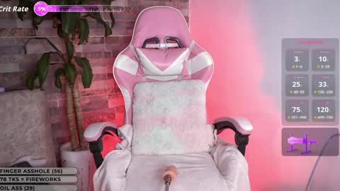 Snapshot of emily_montoya chatting on May 2, 11:43 pm Emily online show from May 2, 11:43 pm