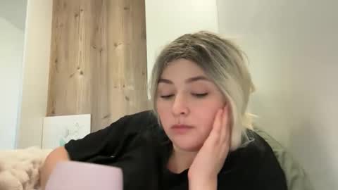 emily_morning_dew online show from October 17, 2:41 pm