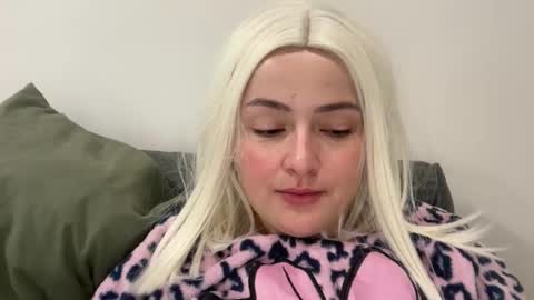 emily_morning_dew online show from November 18, 6:29 am