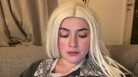 Snapshot of emily_morning_dew chatting on February 23, 8:50 pm emily_morning_dew online show from February 23, 8:50 pm