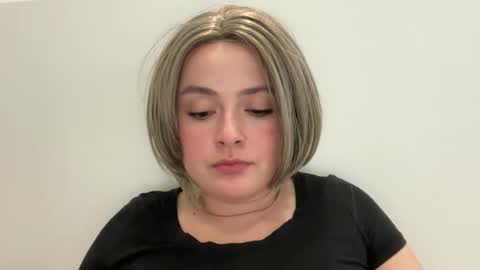 Snapshot of emily_morning_dew chatting on April 30, 3:29 pm emily_morning_dew online show from April 30, 3:29 pm