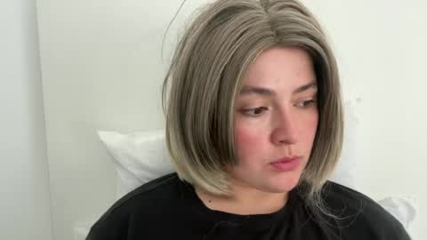 emily_morning_dew online show from June 21, 6:38 am