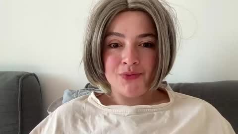 emily_morning_dew online show from July 15, 4:40 am