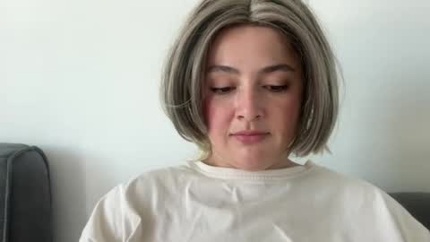 emily_morning_dew online show from July 26, 10:55 am
