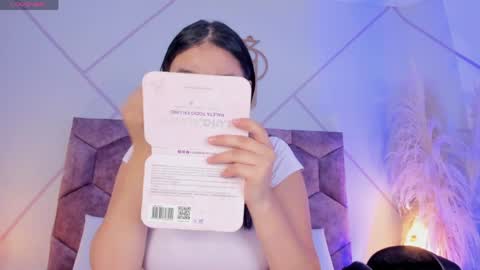 Snapshot of emily_nova_ chatting on June 7, 11:58 am emily_nova_ online show from June 7, 11:58 am