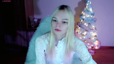 Lia online show from January 2, 9:18 pm