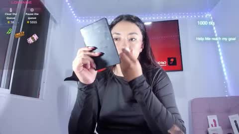 emily_palmeer online show from March 25, 10:21 am