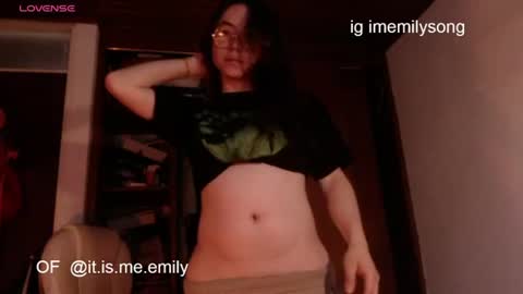 emily_pearl_ online show from June 19, 10:24 pm