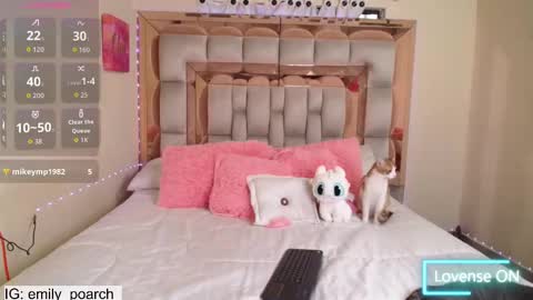 emily online show from October 11, 10:19 pm