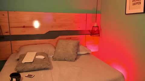 Emily  online show from September 17, 2:08 pm