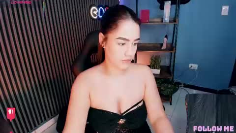 Emily  online show from June 26, 12:53 pm