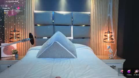 Emily online show from November 19, 11:43 am