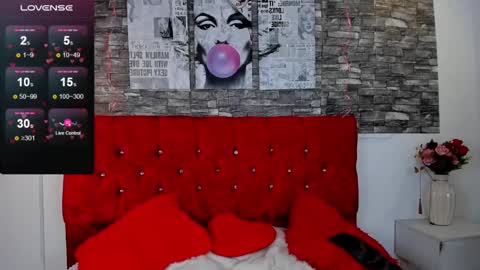 emily_sc online show from February 25, 5:04 pm