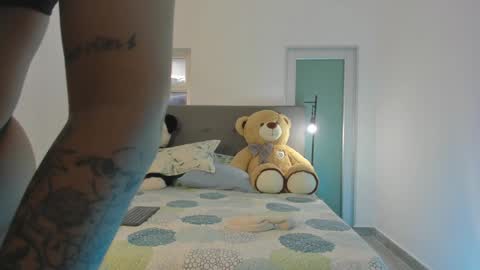 Snapshot of emily_sejmet chatting on January 2, 2:02 pm SEJMET LOVE online show from January 2, 2:02 pm