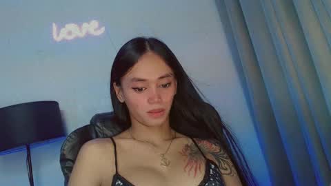 emily_sexyslut online show from December 6, 9:32 am
