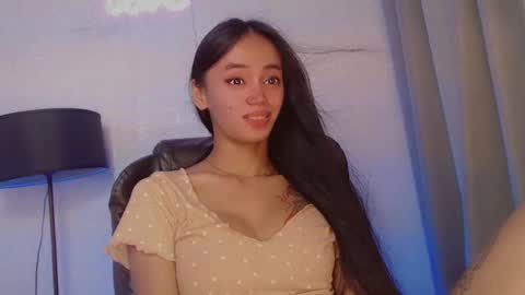 emily_sexyslut online show from December 8, 4:57 am