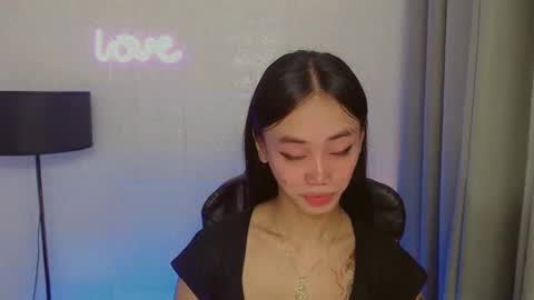 emily_sexyslut online show from December 18, 8:09 am