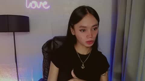 emily_sexyslut online show from December 20, 6:56 pm