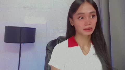 emily_sexyslut online show from December 26, 1:07 am