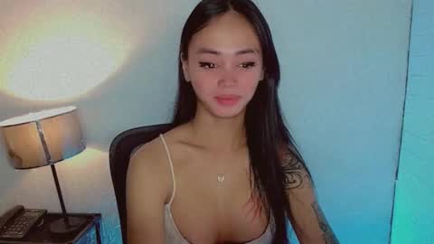 emily_sexyslut online show from September 19, 6:08 pm