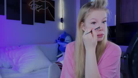 emily shepard online show from April 2, 1:36 am