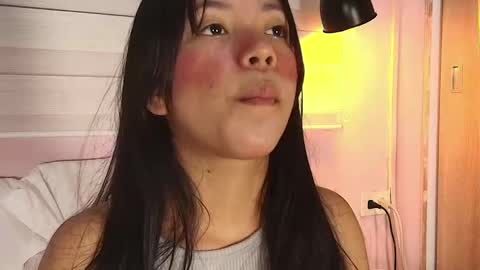 Snapshot of emily_sweett12 chatting on October 3, 12:35 pm Emily online show from October 3, 12:35 pm