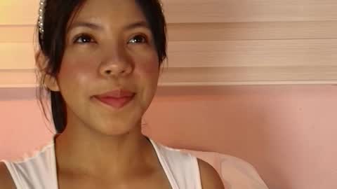 Snapshot of emily_sweett12 chatting on November 8, 12:27 pm Emily online show from November 8, 12:27 pm