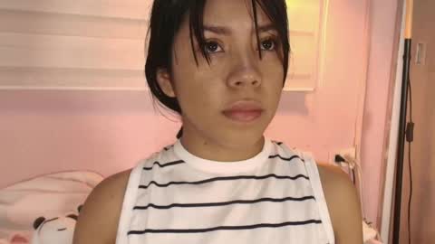 Snapshot of emily_sweett12 chatting on November 21, 12:26 pm Emily online show from November 21, 12:26 pm