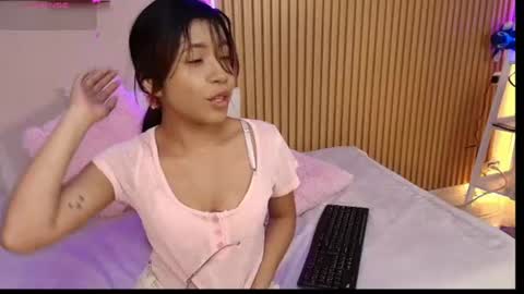 Emily online show from July 21, 12:18 pm