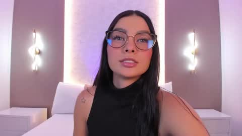 emily_tolson online show from February 2, 7:23 pm