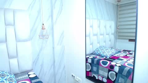 Snapshot of emily_trujillo chatting on January 24, 8:32 pm Emily Trujillo online show from January 24, 8:32 pm