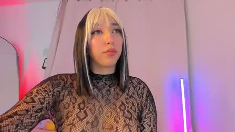 emily_walker4 online show from June 1, 2:13 am