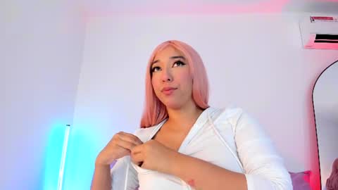 emily_walker4 online show from June 13, 1:36 am