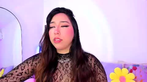 emily_walker4 online show from August 2, 2:43 am