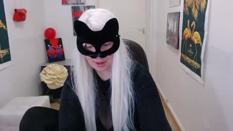 Snapshot of emily_york18 chatting on February 5, 4:14 pm Emily online show from February 5, 4:14 pm