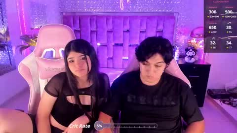 Snapshot of emilyandrew_ chatting on October 3, 4:31 am Amily  Andrew online show from October 3, 4:31 am