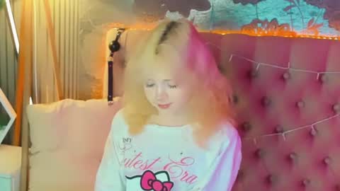 Baby Emelli online show from July 1, 6:04 am