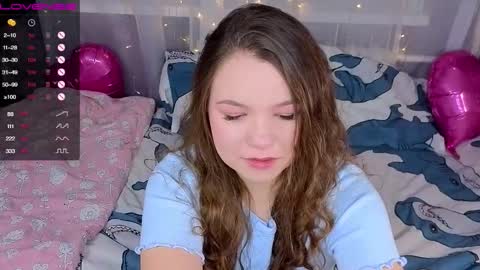 artist Emily online show from November 10, 8:08 pm