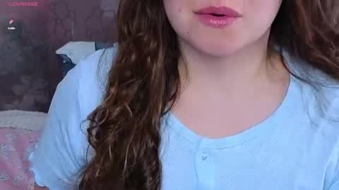 artist Emily online show from August 7, 4:14 am