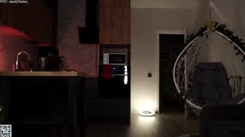 emilybatee online show from February 14, 6:26 pm