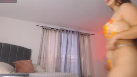 Snapshot of emilybennett chatting on March 3, 10:59 pm Emily online show from March 3, 10:59 pm