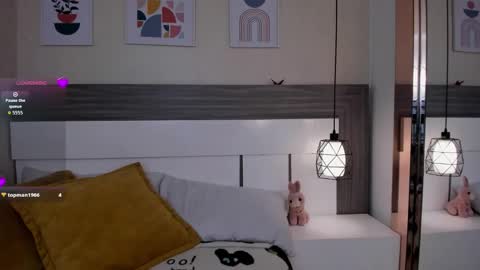 Emily Bluush online show from March 25, 6:58 pm