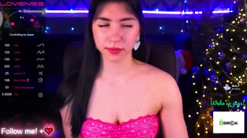 Snapshot of emilycandys chatting on December 27, 10:23 am Emy online show from December 27, 10:23 am