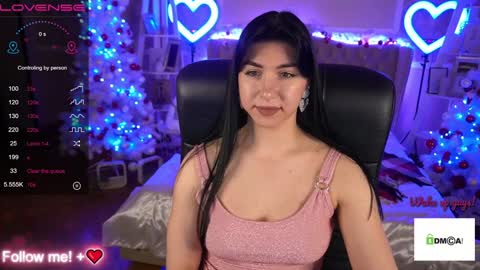 Snapshot of emilycandys chatting on December 30, 9:48 am Emy online show from December 30, 9:48 am