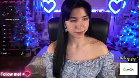 Snapshot of emilycandys chatting on December 30, 12:52 pm Emy online show from December 30, 12:52 pm
