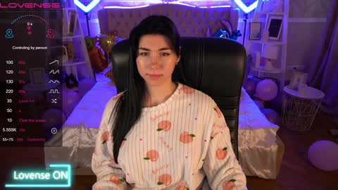 Snapshot of emilycandys chatting on January 20, 7:04 am Emy online show from January 20, 7:04 am