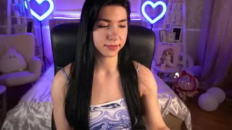 Snapshot of emilycandys chatting on March 3, 10:28 am Emy online show from March 3, 10:28 am