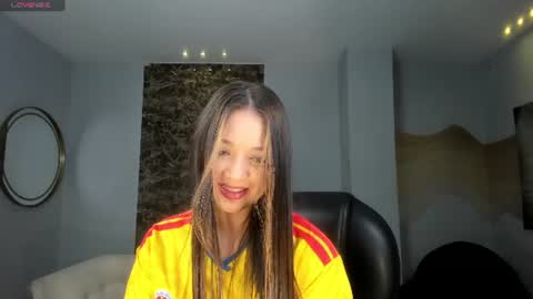 Snapshot of emilycarterr_ chatting on June 17, 11:12 am Emily Carter online show from June 17, 11:12 am