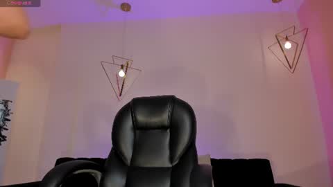 Snapshot of emilycarterr_ chatting on June 21, 10:51 am Emily Carter online show from June 21, 10:51 am