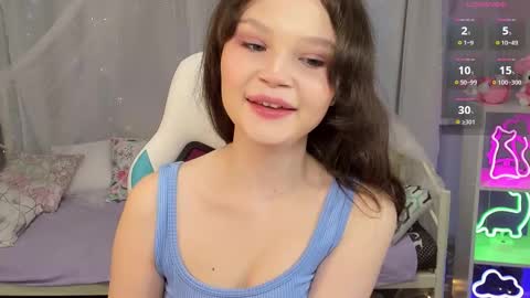 Emilyhaves online show from January 17, 6:29 am